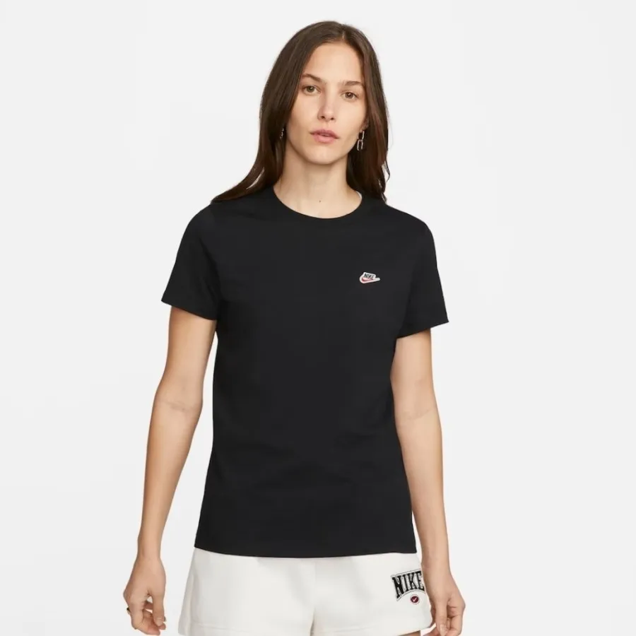 Baju Nike Kombinasi Gaya